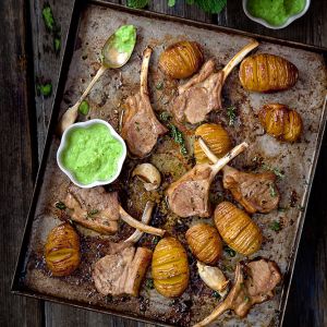 SUNDAY-SHARON-Lamb-lollipops-with-a-minted-pea-dip-and-hedgehog-potatoes_8995.jpg