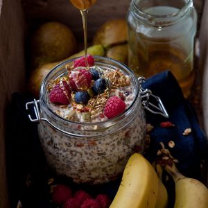 BREAKFAST-HAPPY-Out-the-door-overnight-oats_v2_0891.jpg